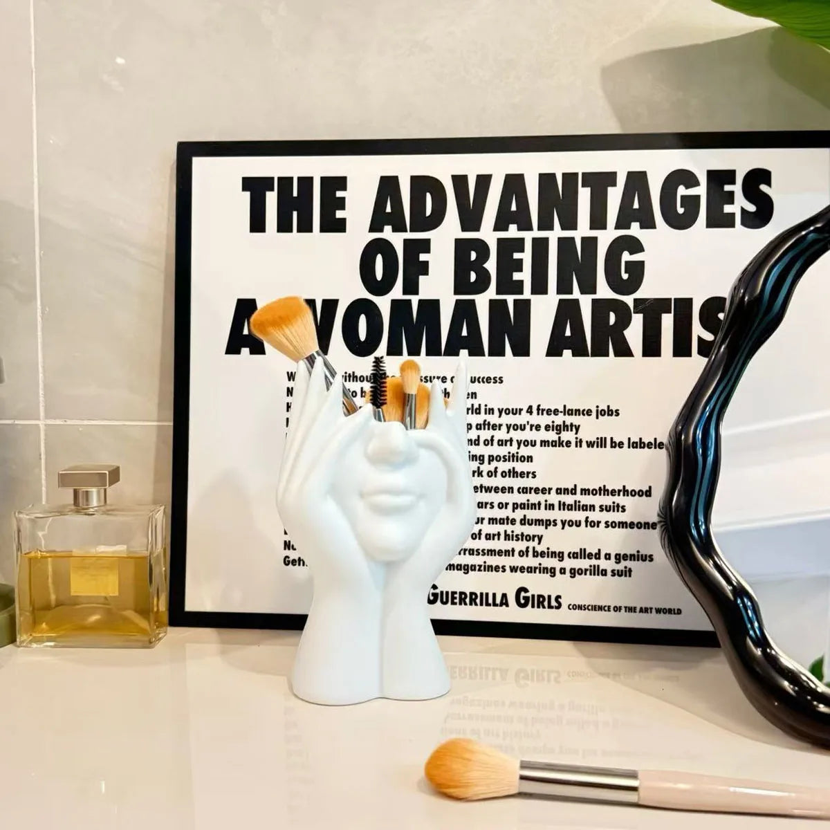 Aesthetic Makeup Brush Holder