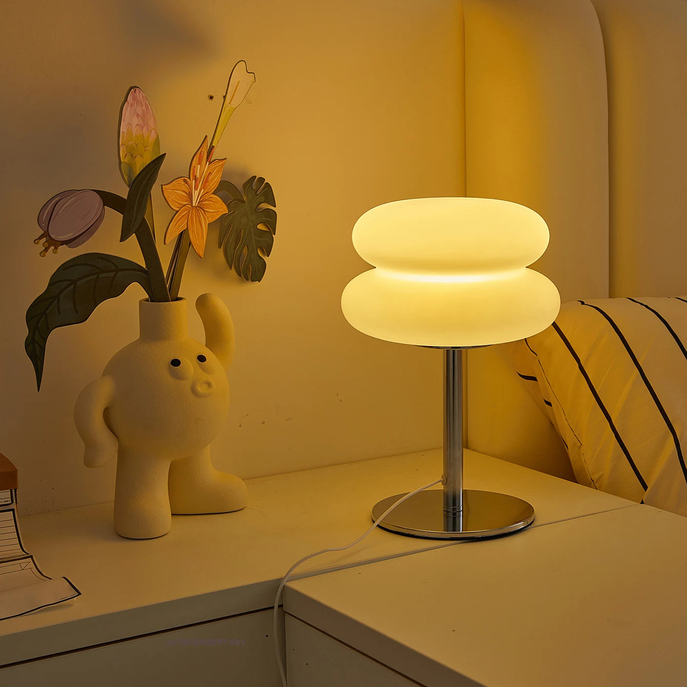 Bedroom bedside lamp