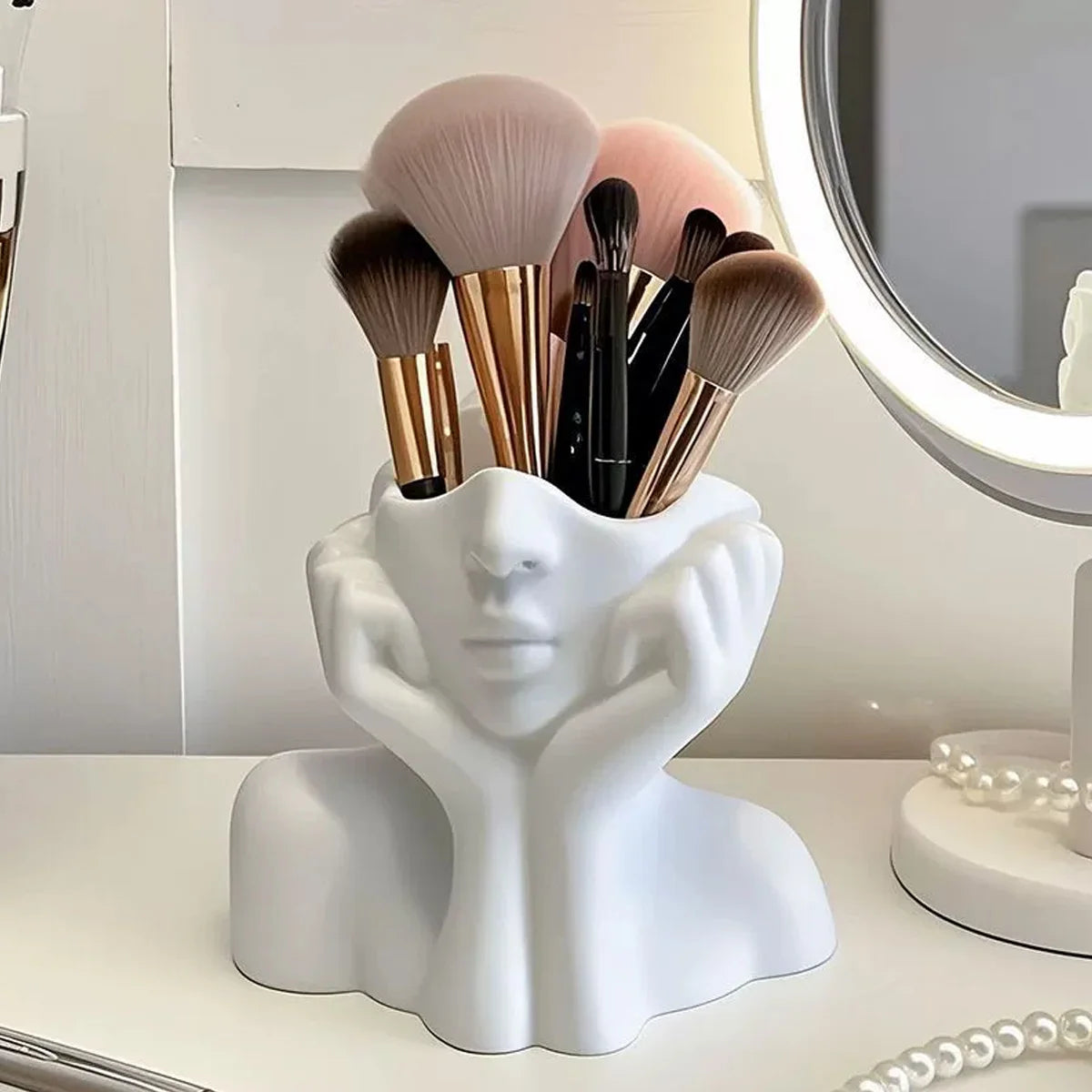 Aesthetic Makeup Brush Holder